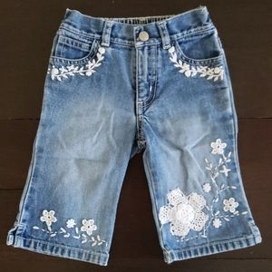 GIRL'S OLD NAVY BLUE JEANS WITH WHITE EMBROIDERY